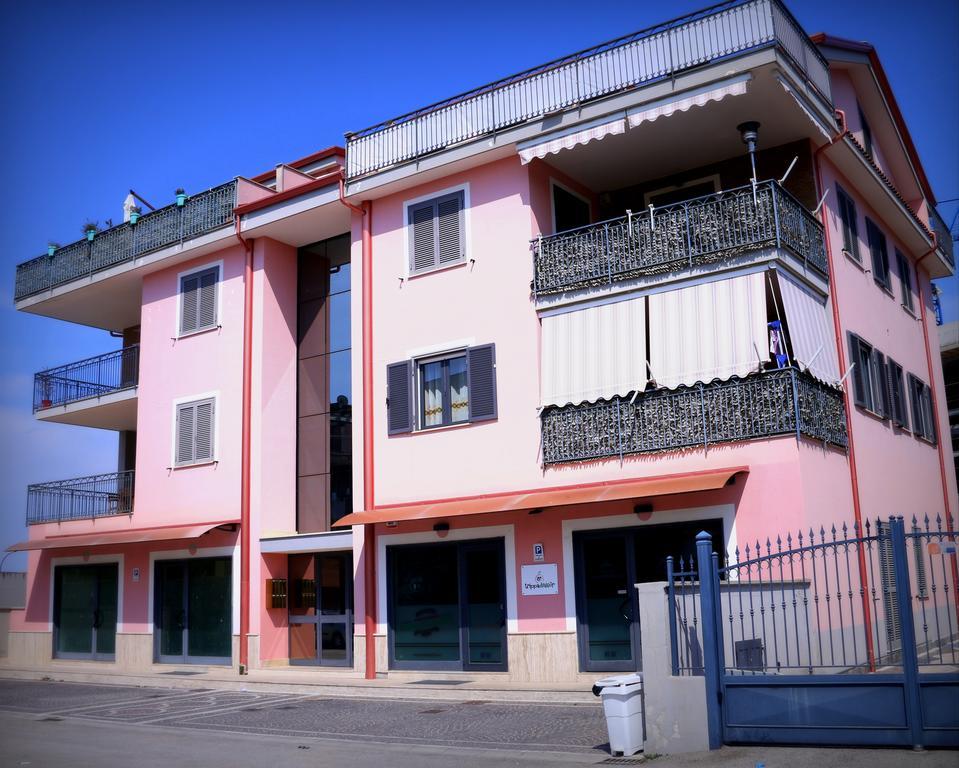 Amira Luxury Apartments Santa Maria Capua Vetere Exterior photo