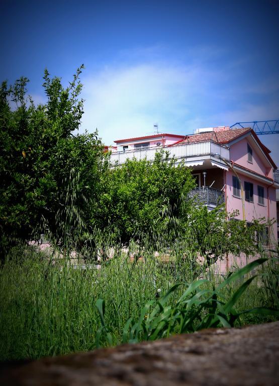 Amira Luxury Apartments Santa Maria Capua Vetere Exterior photo